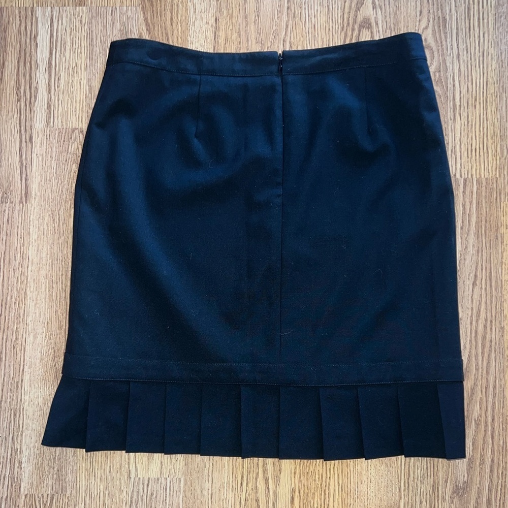 Express Skirt - Picture 4 of 4